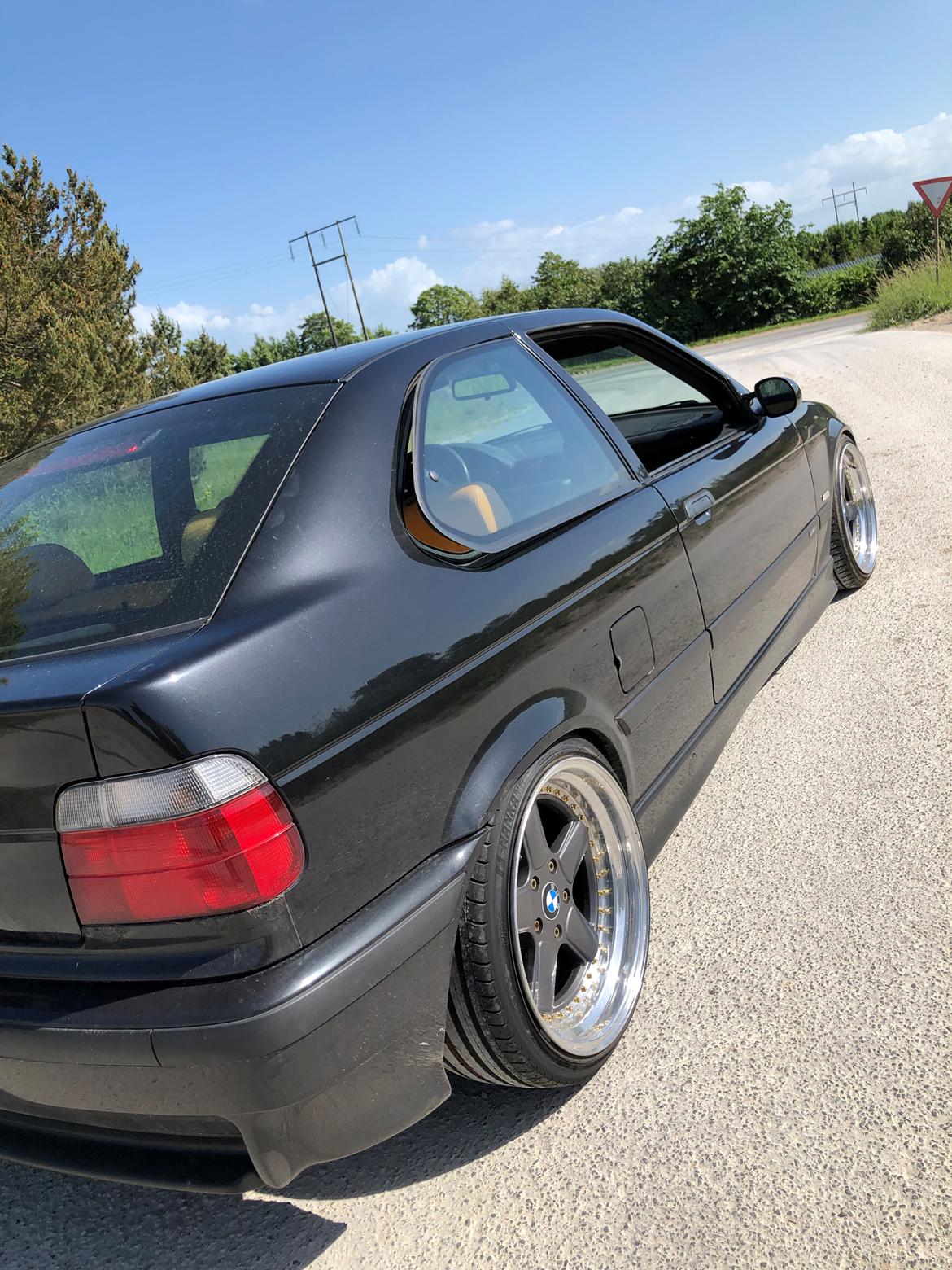 BMW 328ti m-tech individual billede 7