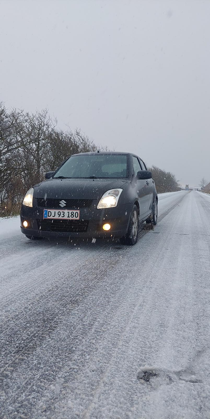 Suzuki swift solgt  billede 10