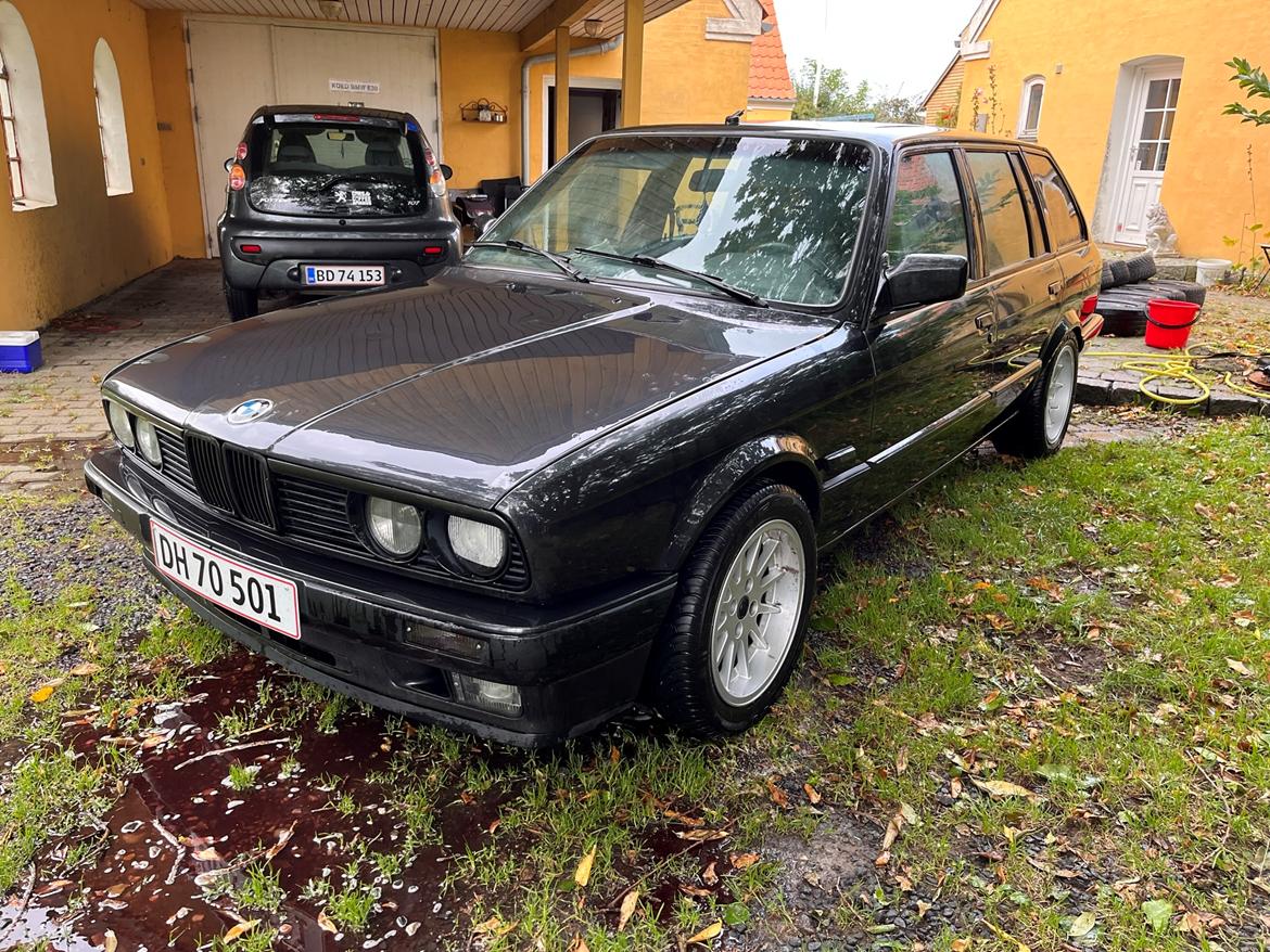 BMW 325i E30 Touring billede 4