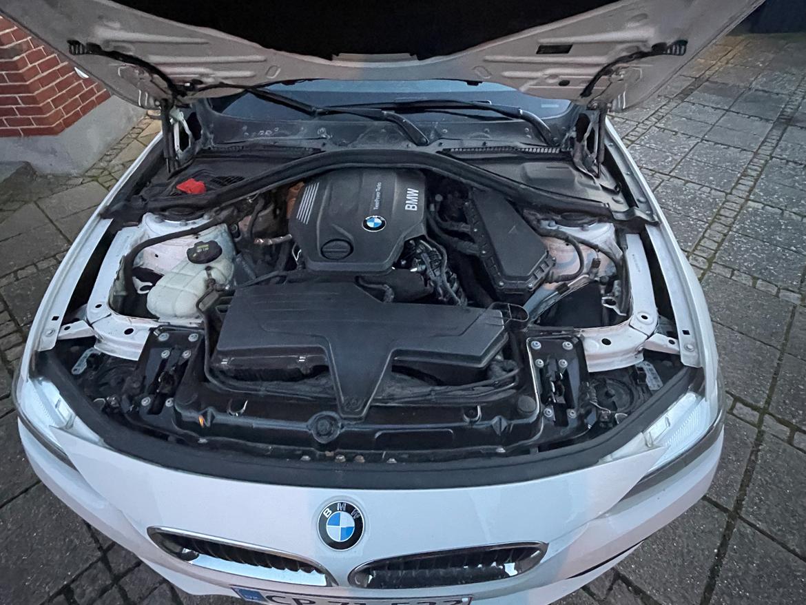BMW 320D LCI (Solgt) billede 7