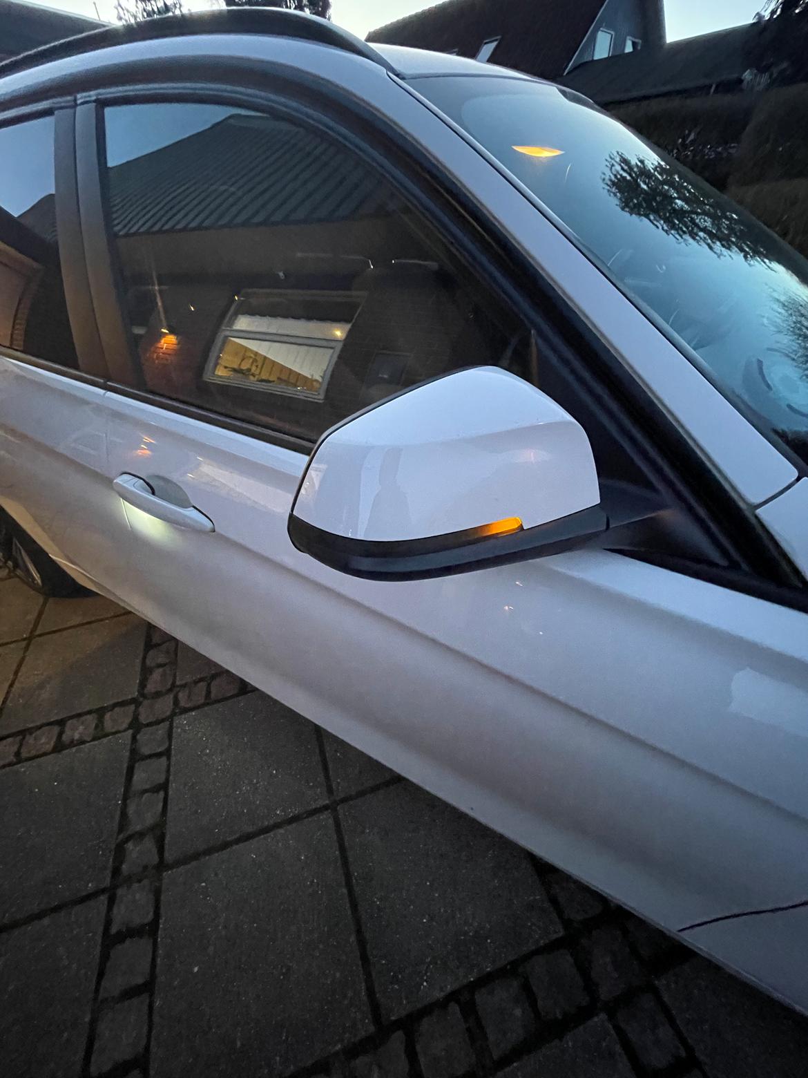 BMW 320D LCI (Solgt) billede 8