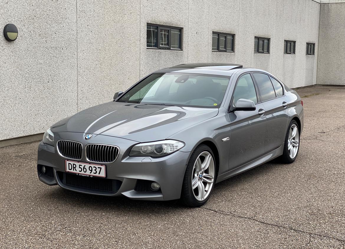 BMW F10 525D 3,0 M-Sport billede 1