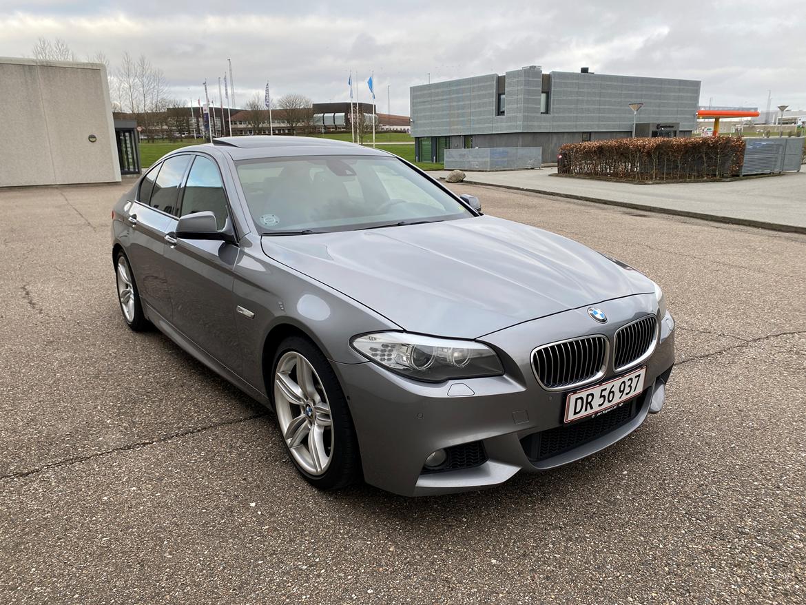 BMW F10 525D 3,0 M-Sport billede 2