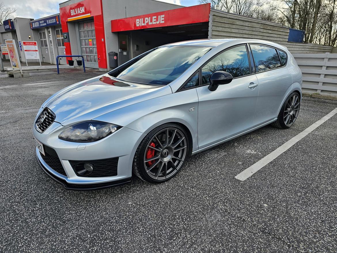 Seat Leon FR 2,0 tsi (TOTALSKADET) billede 2