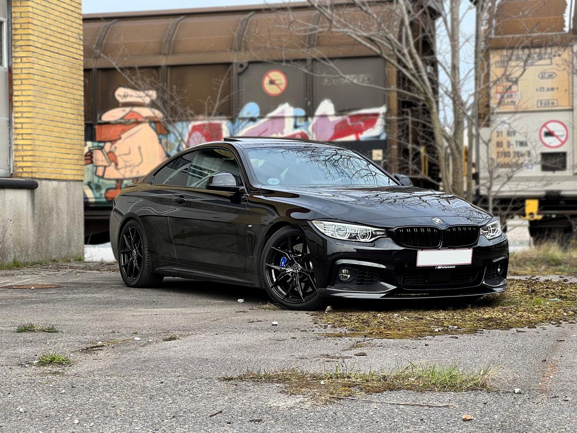 BMW 435i M-Sport 3.0 [Blackout] billede 1