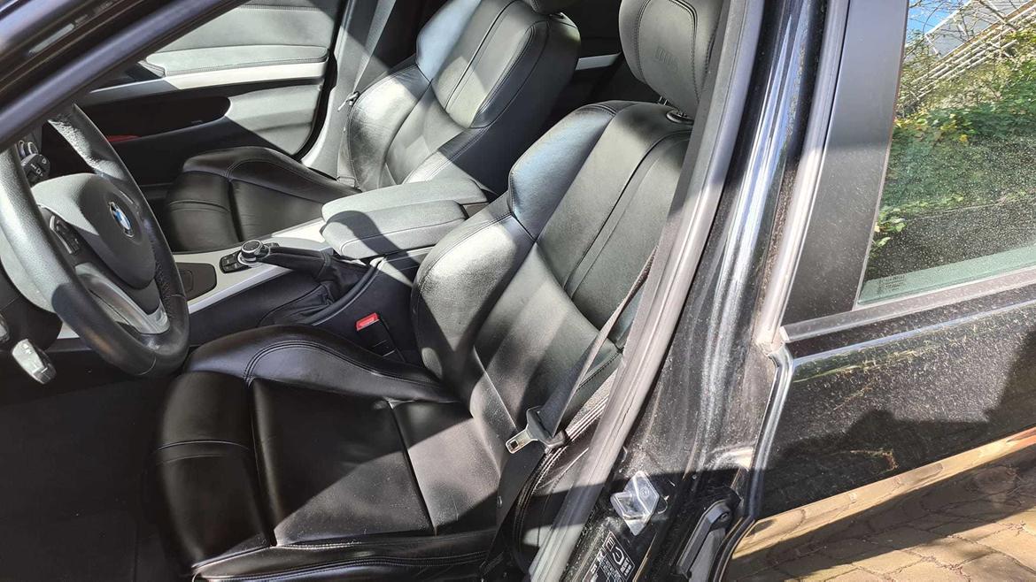 BMW 320d / E90 billede 10