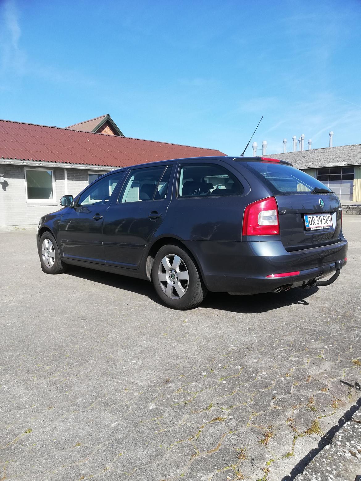 Skoda Octavia combi  solgt  billede 4