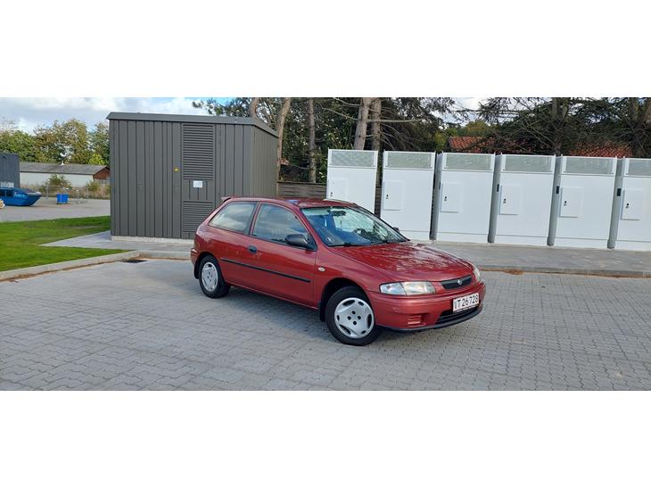 {{currentPhoto.altText}} billede {{currentPhoto.number}}