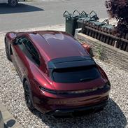 Porsche Taycan 4 Cross Turismo(solgt)