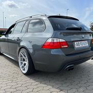 BMW E61 525i