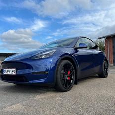Tesla Model Y Long Range