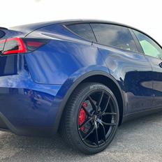 Tesla Model Y Long Range