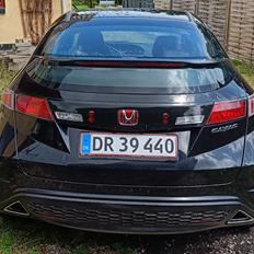 Honda Civic 1.8 Sport v-tec