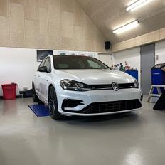 VW Golf 7.5 R