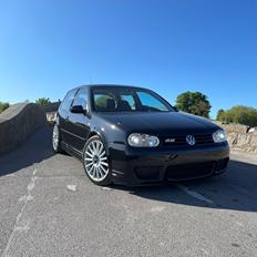 VW Golf 4 R32