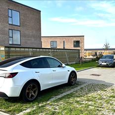 Tesla Model Y Performance