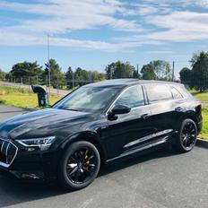 Audi E-tron 50 quatrro 