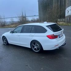 BMW 318D F31