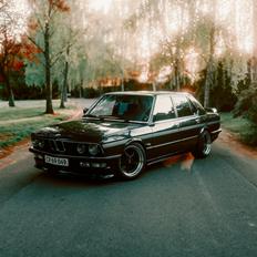 BMW E28 525i .:Hobby Bilen:.