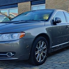 Volvo S80 D5