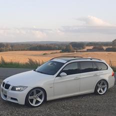 BMW E91 325d Touring M Sport Aut.