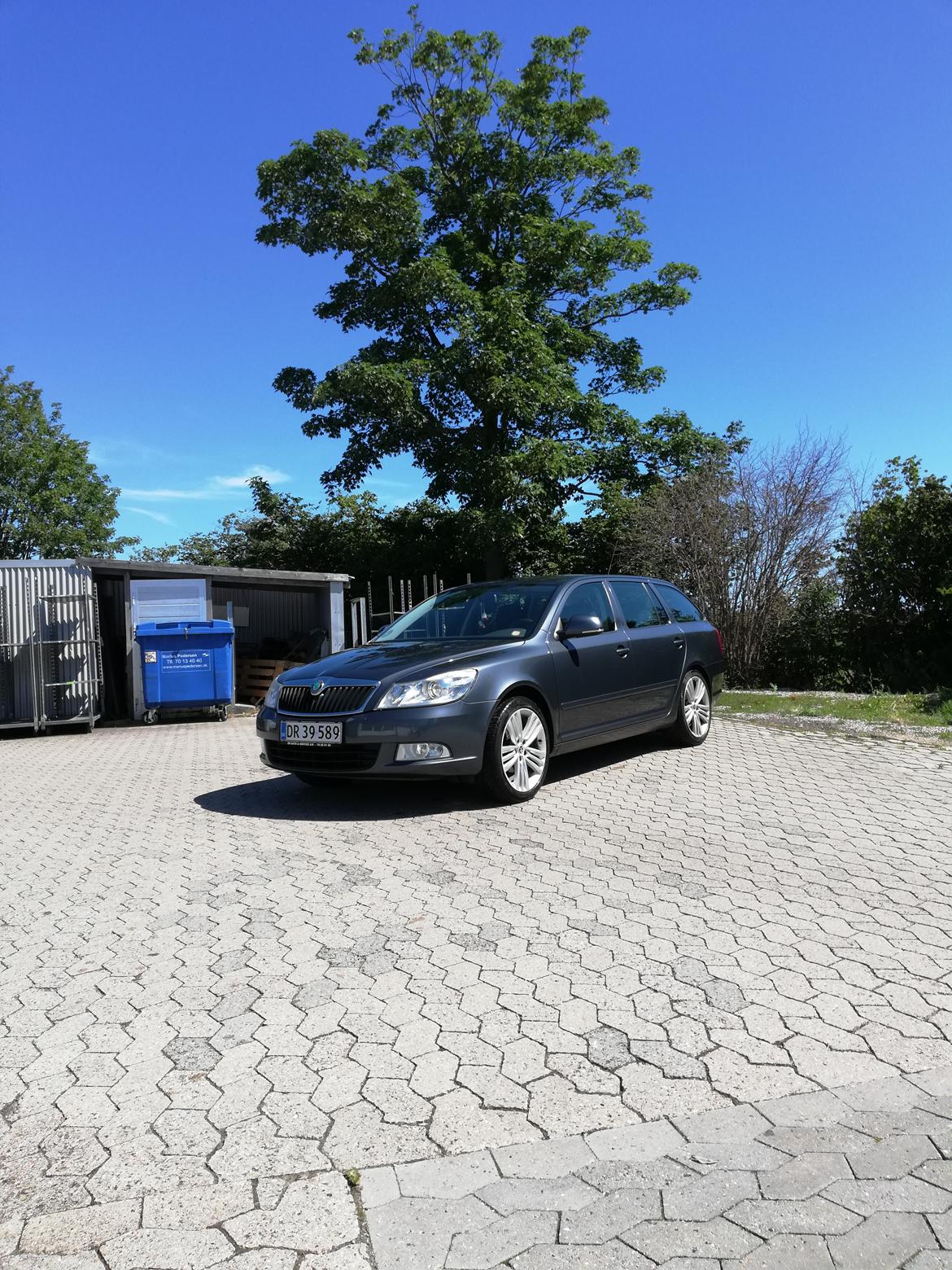 Skoda Octavia combi  solgt  billede 1