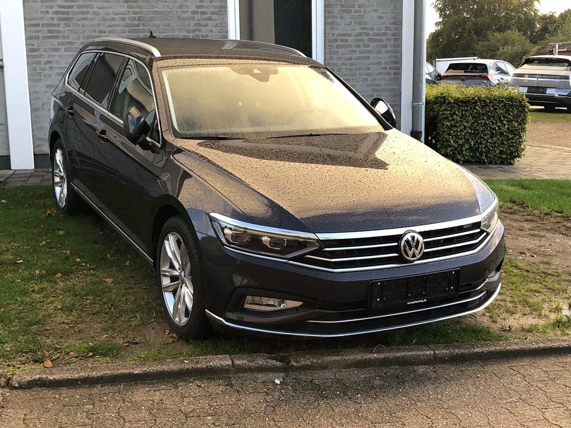 VW Passat Variant Elegance 2.0 TDI 190 DSG7 billede 1