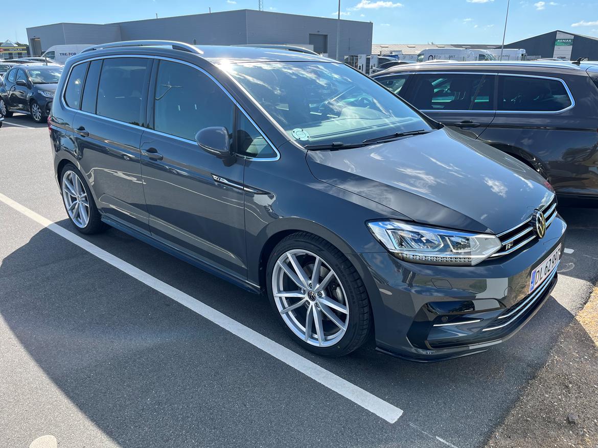 VW Touran R-Line 7 Personers 2022 billede 2