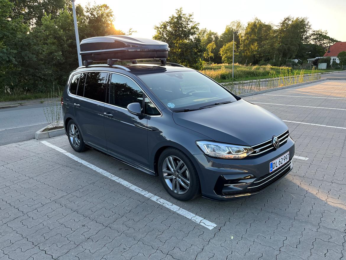 VW Touran R-Line 7 Personers 2022 billede 4