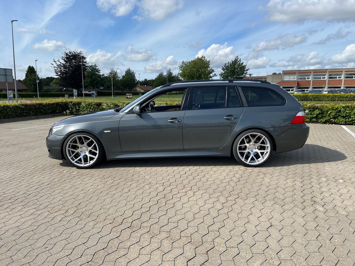 BMW E61 525i billede 2