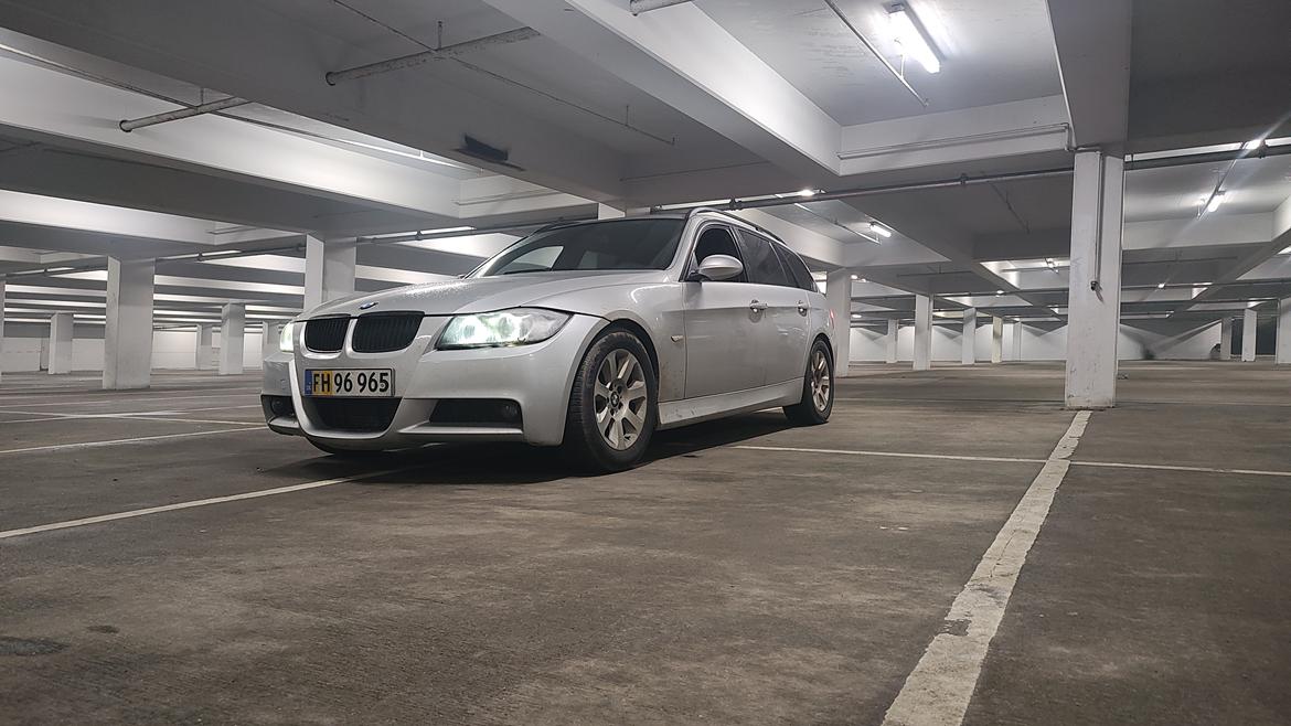 BMW E91 320D n47 billede 1