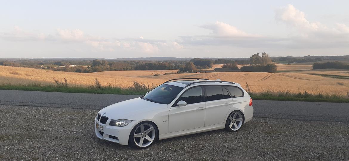 BMW E91 325d Touring M Sport Aut. billede 3