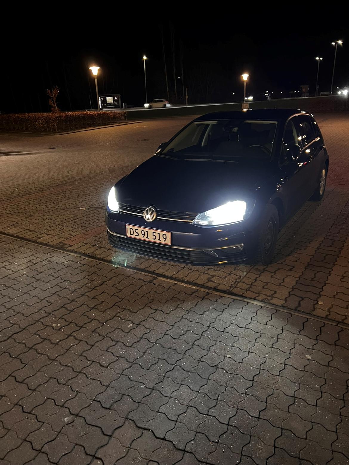 VW Golf 7.5 - Osram night breaker LED om aftenen billede 7