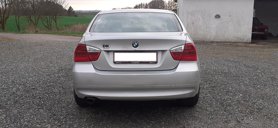 BMW E90 318i billede 14