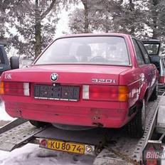 BMW 320i