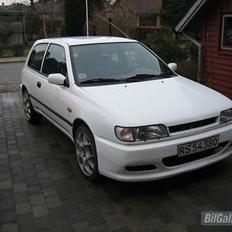 Nissan Sunny  (Solgt)