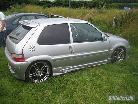 Citroën saxo *anlæg sælges* billede 4