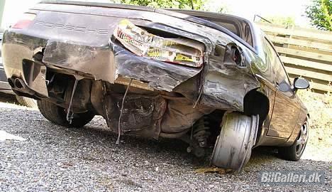 Porsche 928 S4 - CRASHED !!! - UUUPS !!! Autoværn ved Vallensbæk sø... billede 9