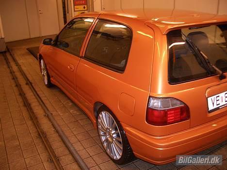 Nissan sunny billede 13