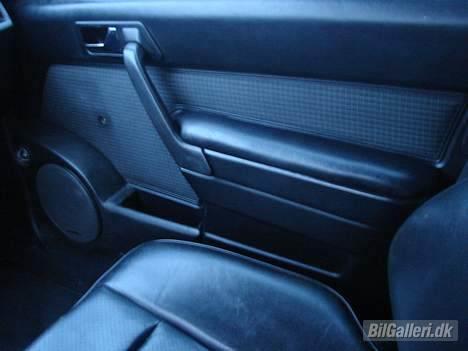 Mercedes Benz 190e SOLGT - læderarmlæn nu mangler jeg bare at lave 3 mere også læder der hvor der er stof billede 8