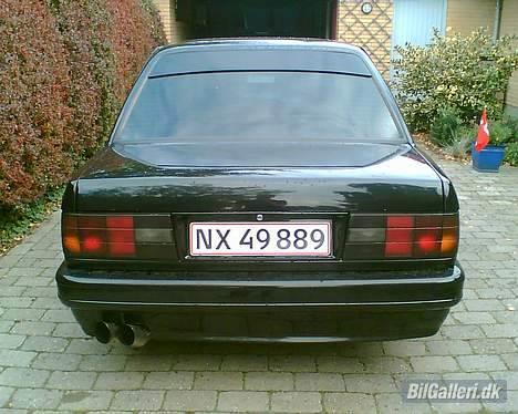 BMW E30 320/323 billede 2