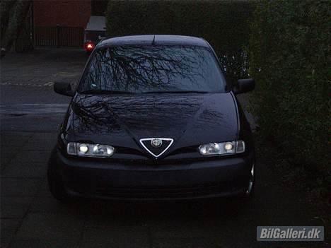 Alfa Romeo 146 billede 18