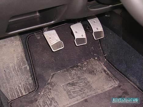 Seat Leon Sport 1,8 20V *SOLGT - Alupedaler monteret (Originale Seat ) billede 19