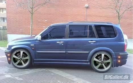 Suzuki Grand Vitara XL-7 SOLGT! - BagiosTuning(Har fikset lidt med den:-) blåtonede ruder, ´´bigwheels´´ bodykitt billede 15