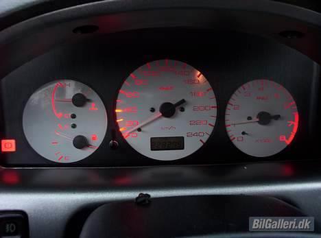 Mazda 323F BA billede 9