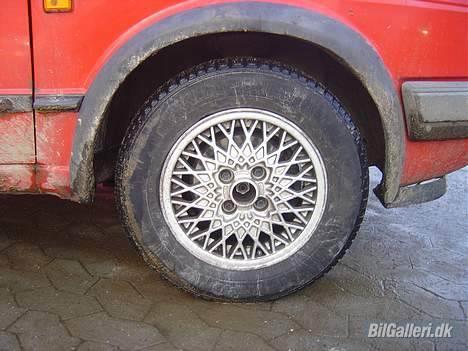 VW Golf 1300 total skadet :( billede 3