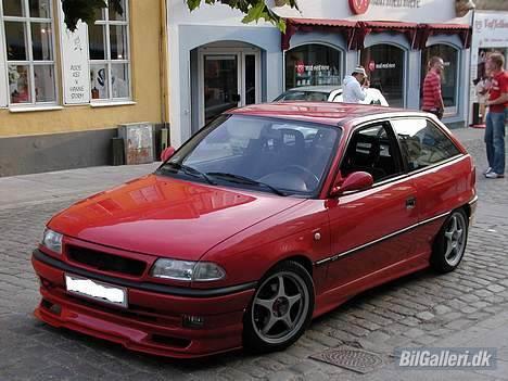 Opel Astra F SOLGT billede 4