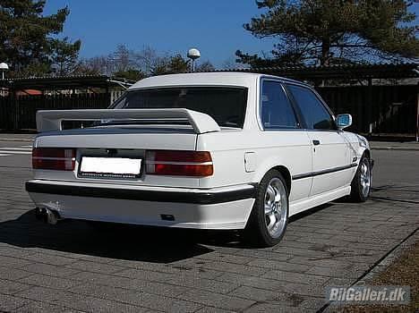 BMW 323i "Solgt" billede 2