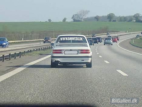 BMW 323i "Solgt" billede 7