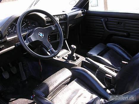 BMW 323i "Solgt" billede 8